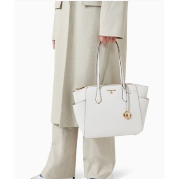 MICHAEL KORS Marilyn Medium Saffiano Leather Tote HandBag Purse White Gold NWT - Picture 2 of 8